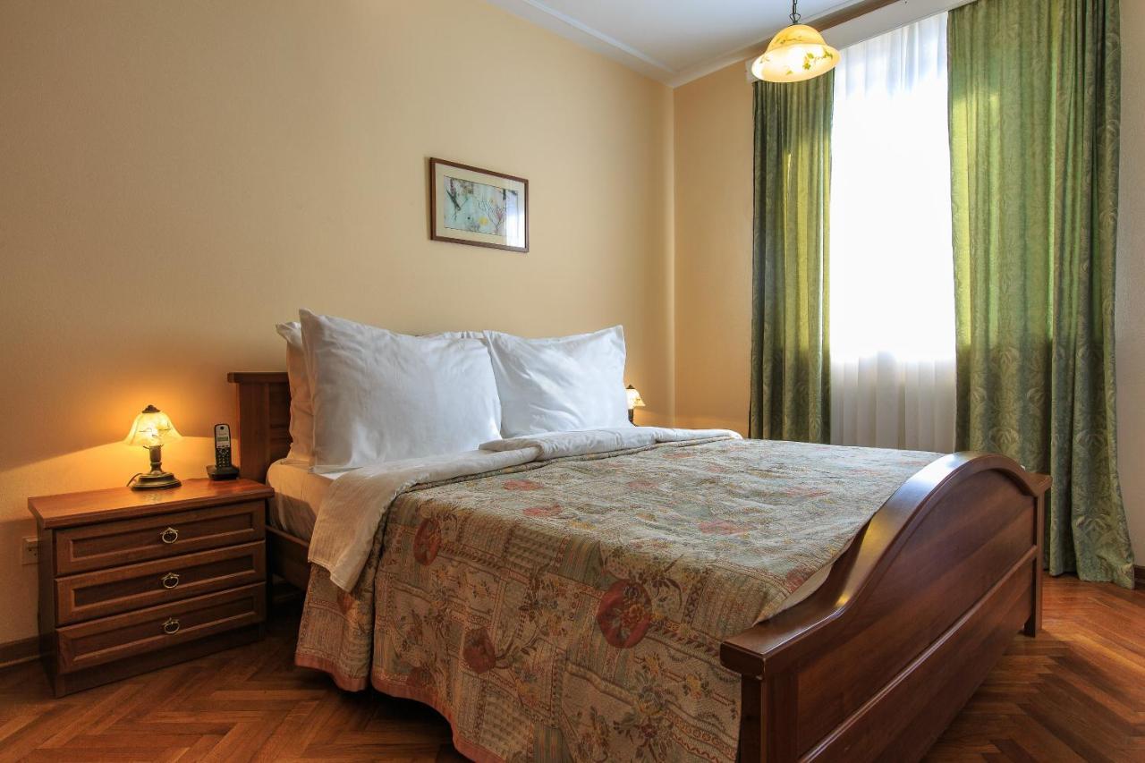 Villa Velzon Guesthouse Будва Екстериор снимка